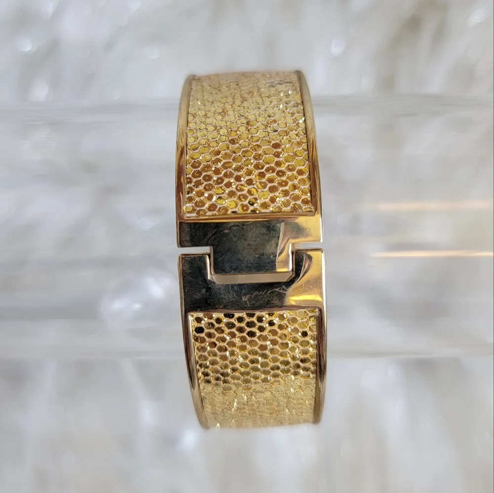 Chunky Gold Bangle - Picture 4 of 9